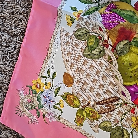 🔥1DAYSALE🔥Gucci Scarf - Picture 6 of 6